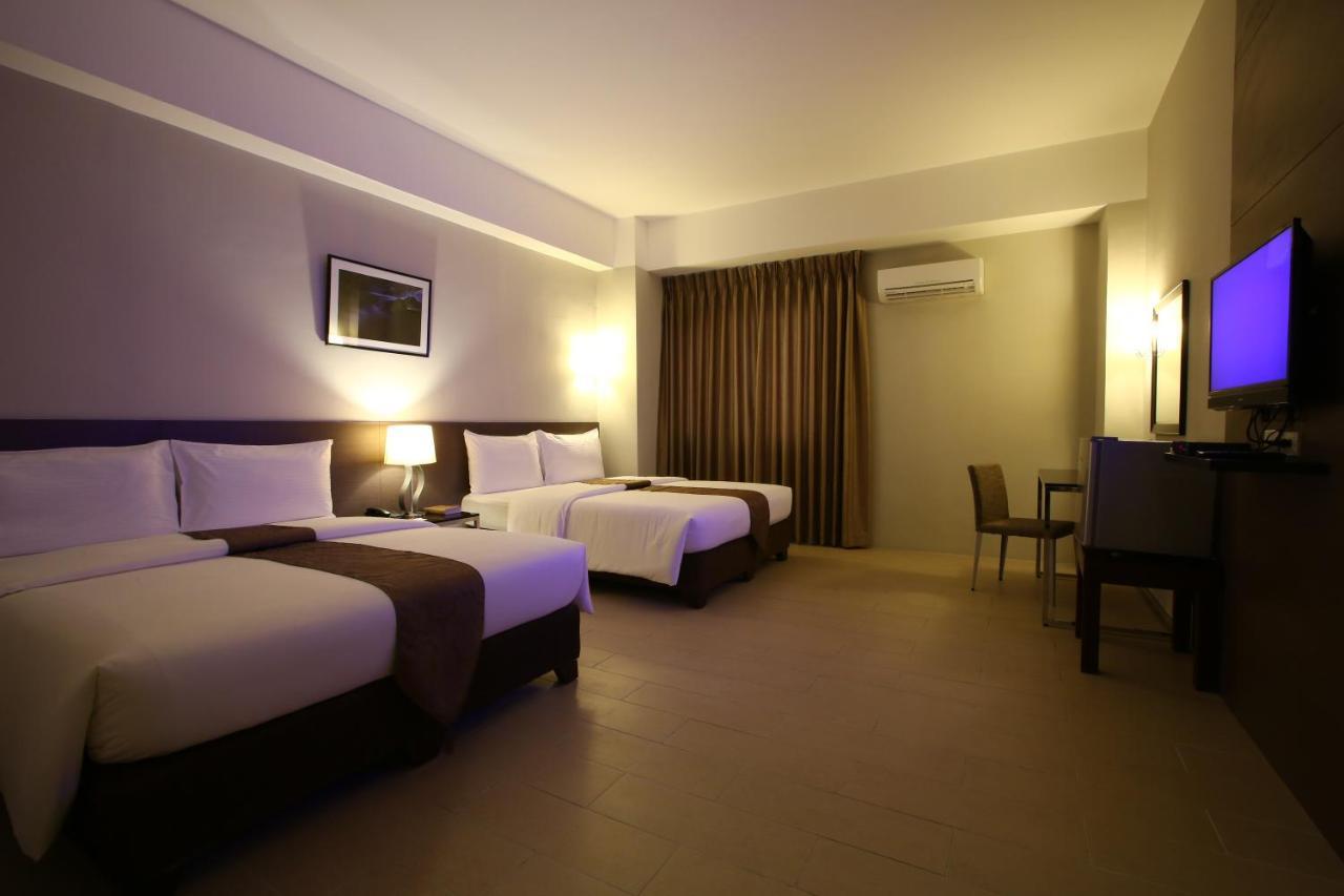 Sequoia Hotel Quezon City Bagian luar foto