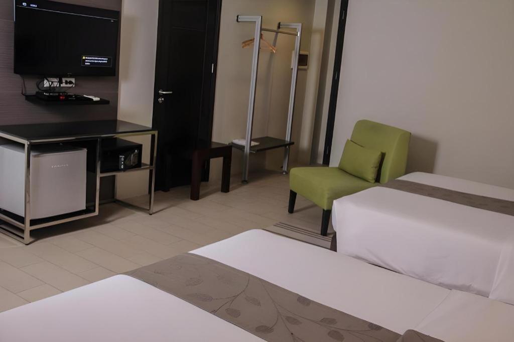 Sequoia Hotel Quezon City Bagian luar foto