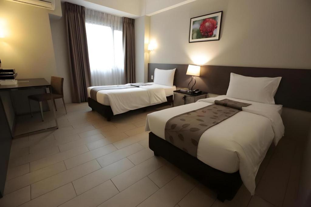 Sequoia Hotel Quezon City Bagian luar foto