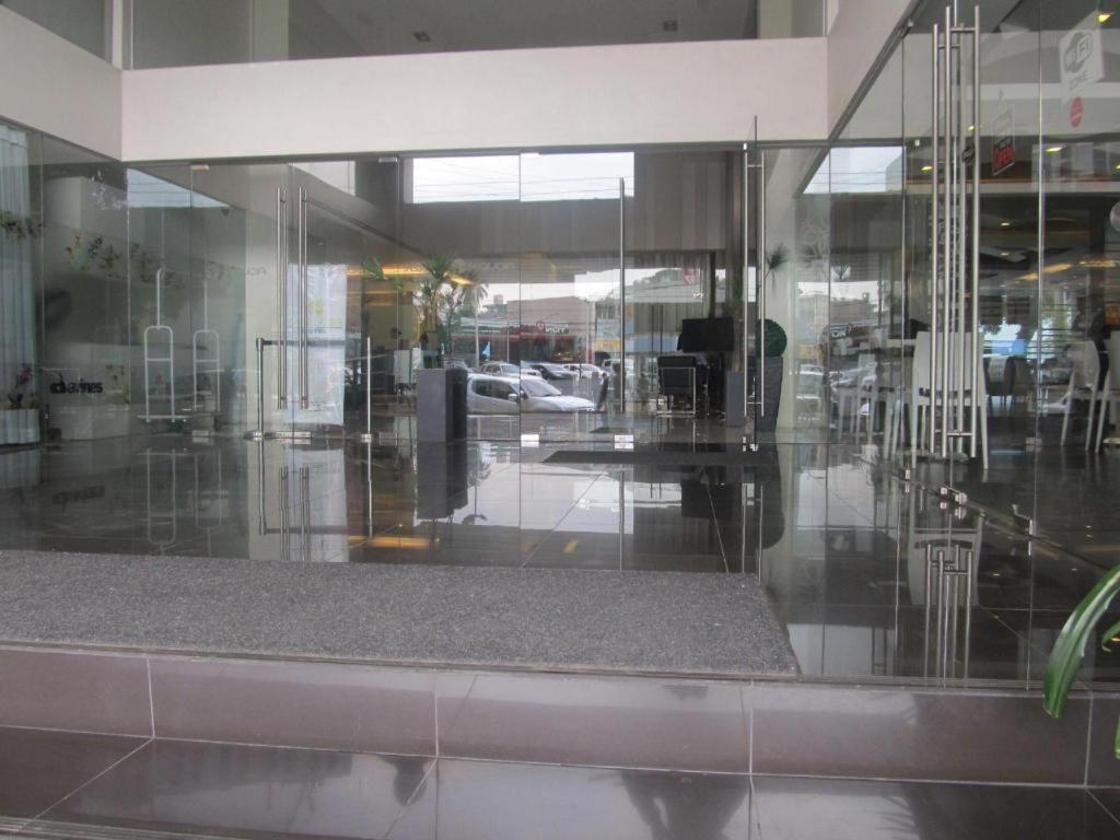 Sequoia Hotel Quezon City Bagian luar foto