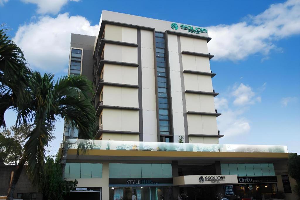 Sequoia Hotel Quezon City Bagian luar foto