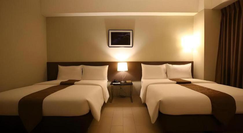 Sequoia Hotel Quezon City Bagian luar foto