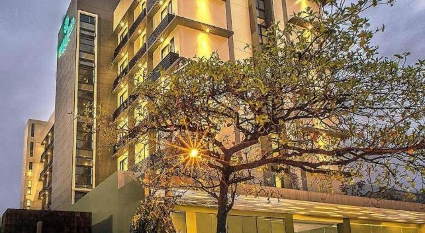 Sequoia Hotel Quezon City Bagian luar foto
