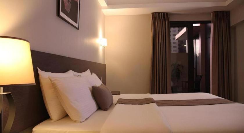 Sequoia Hotel Quezon City Bagian luar foto